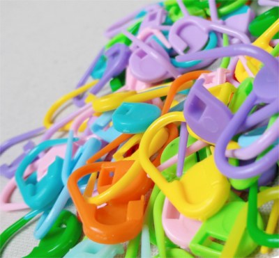 Anneaux marqueurs plastique colorés