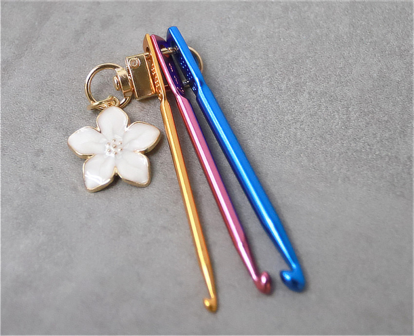 3 mini crochets sur porte-clés