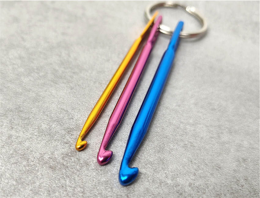 3 mini crochets sur porte-clés
