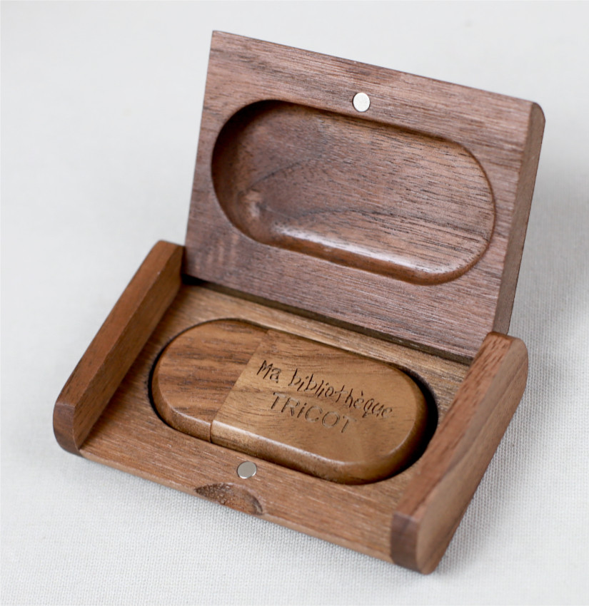 Clé USB 'Ma Bibliothèque Tricot'